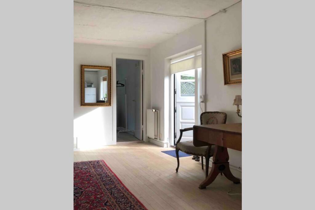 Appleflower Farm Retro Apartment Lillerod Екстериор снимка